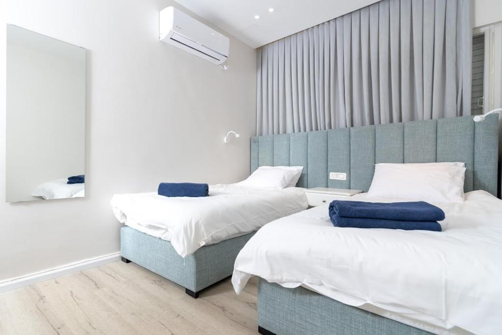 L.T.D Luxury Apartments 4 Bedroom Panoramic View 提比里亞 外观 照片