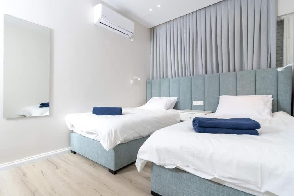 L.T.D Luxury Apartments 4 Bedroom Panoramic View 提比里亞 外观 照片